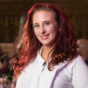 Meet your Posher, Meredith a